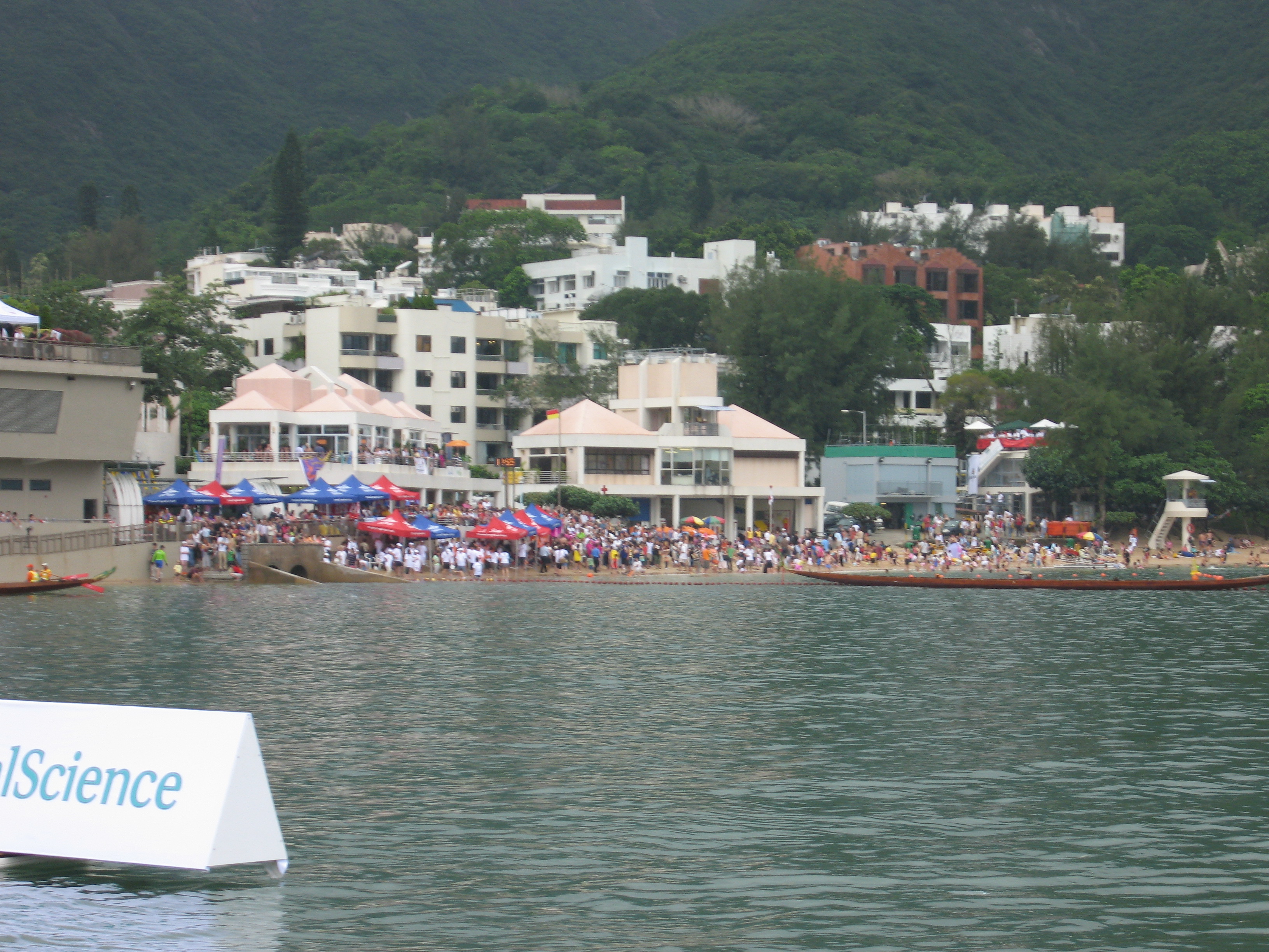 Dragon Boat Festival originated many centuries ago, when a famous poet, called Wat Yuen, who killed 