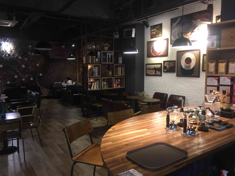 China, Guangdong Sheng, Guangzhou Shi, Panyu Qu, ShiQiao, Fanhua Rd, 45号,世昌大酒店以西约150米路南,市桥商业大厦南侧 邮政编