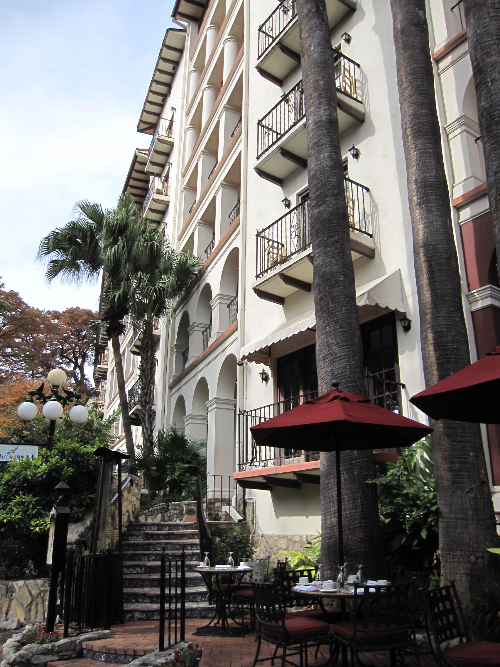 OMNI LA MANSION DEL RIO by River Walk<br/><br/>I have not stayed at this hotel, but I was very impre