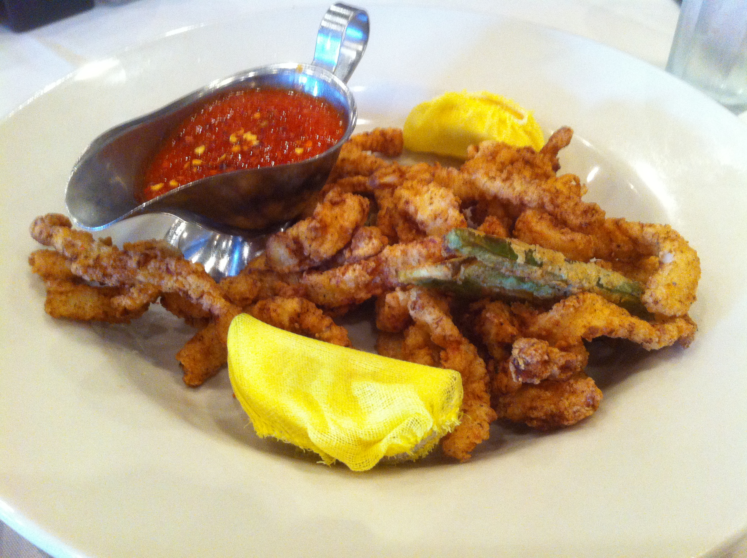 Zio Italian Kitchen provides great ambiance for casual dining.  This restaurant provides good food a