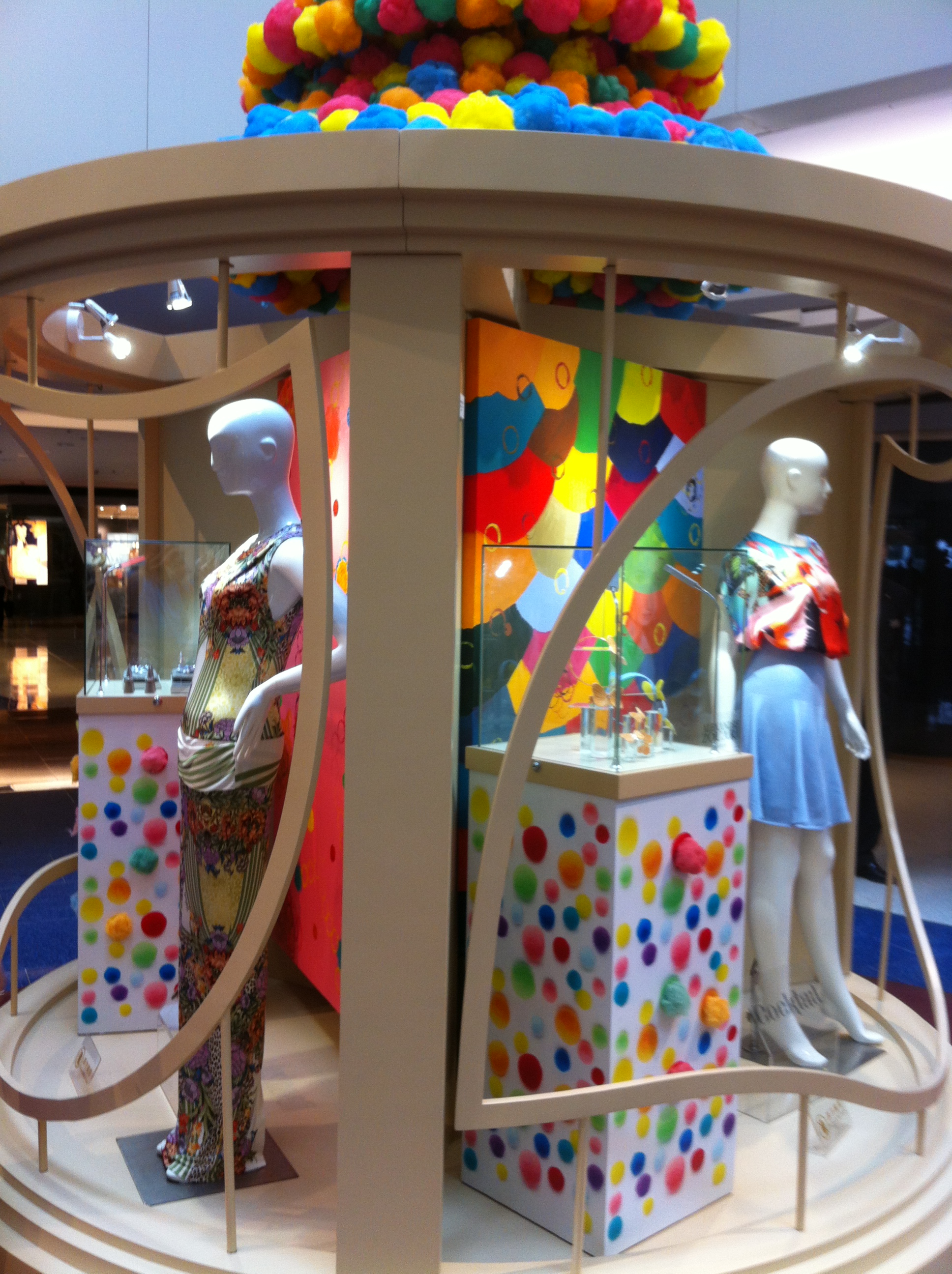 Festival Walk Shopping Mall<br/><br/>Located at the Kowloon Tong station, Festival Walk Shopping Mal