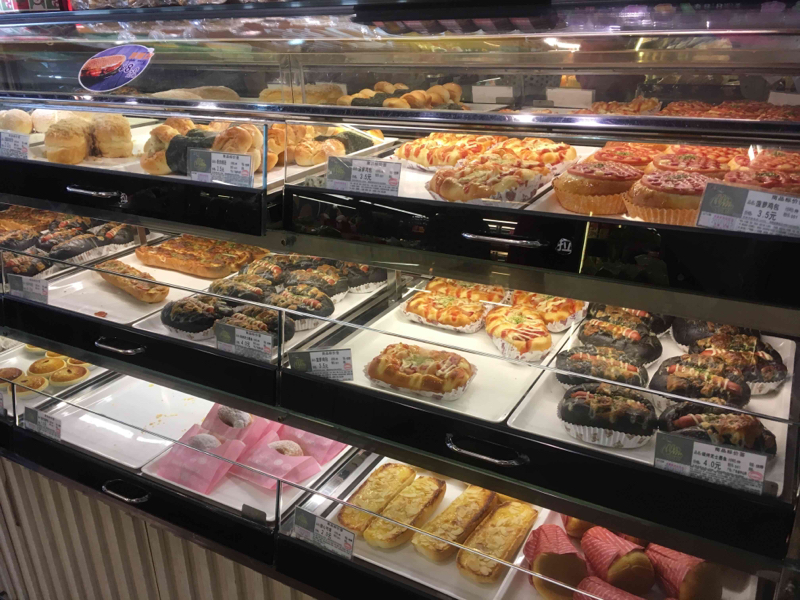 China, Guangdong Sheng, Guangzhou Shi, Panyu Qu, ShiQiao, 富华西路13号采蝶轩