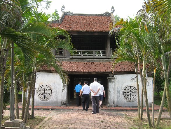 Bút Tháp Temple