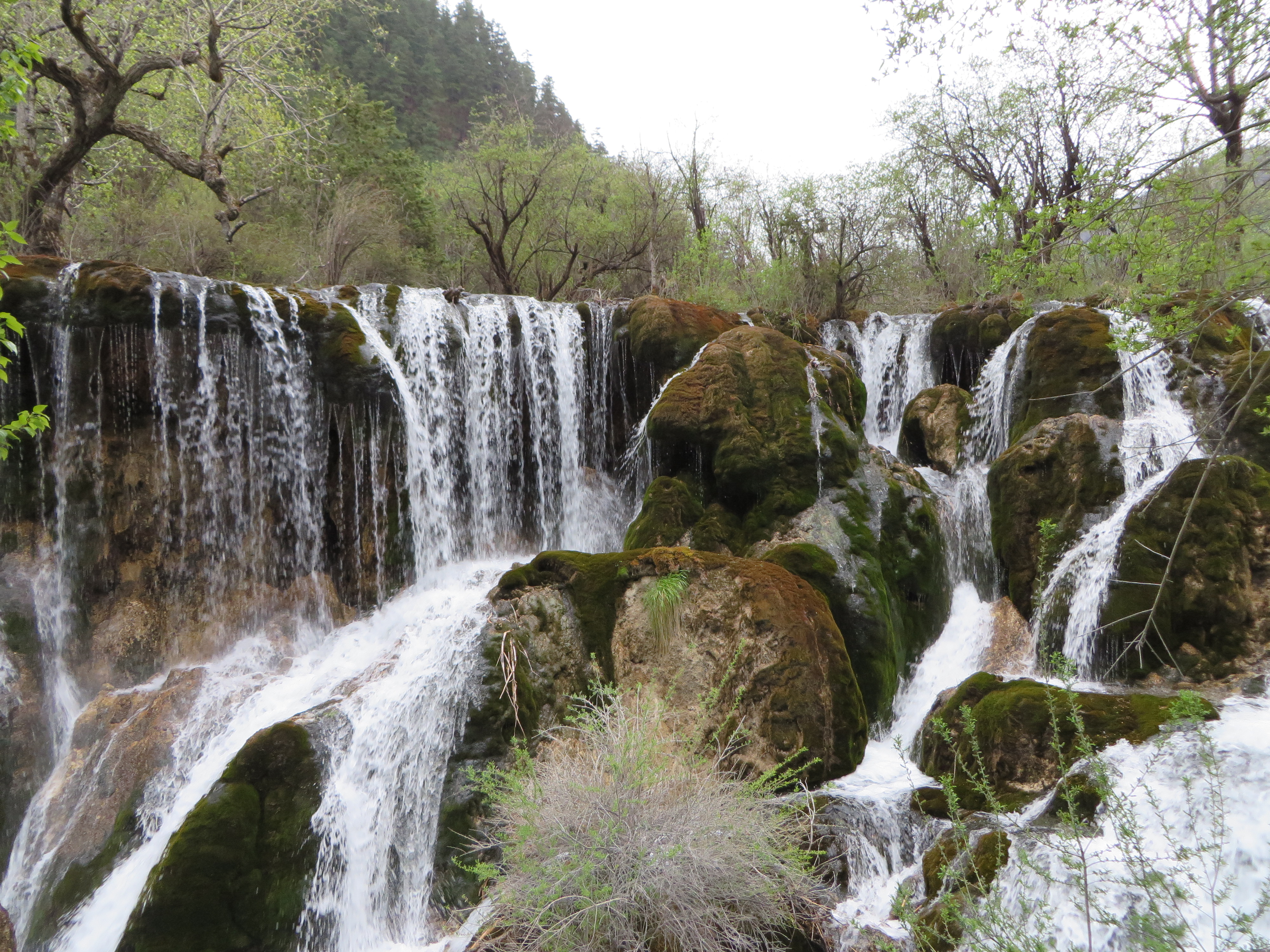 Shu Zheng Fall<br/><br/>This is just a small waterfall.  OK to take a look.  Nothing too exciting.