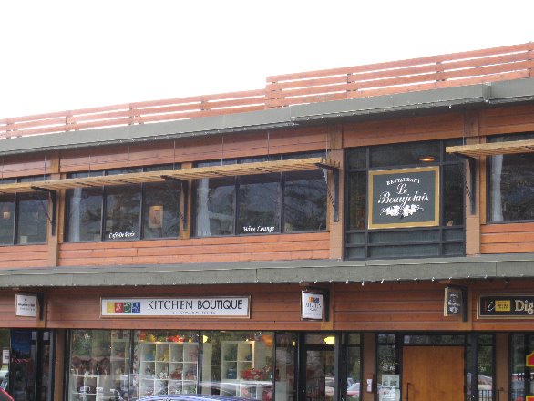 Le Beaujolais, Banff