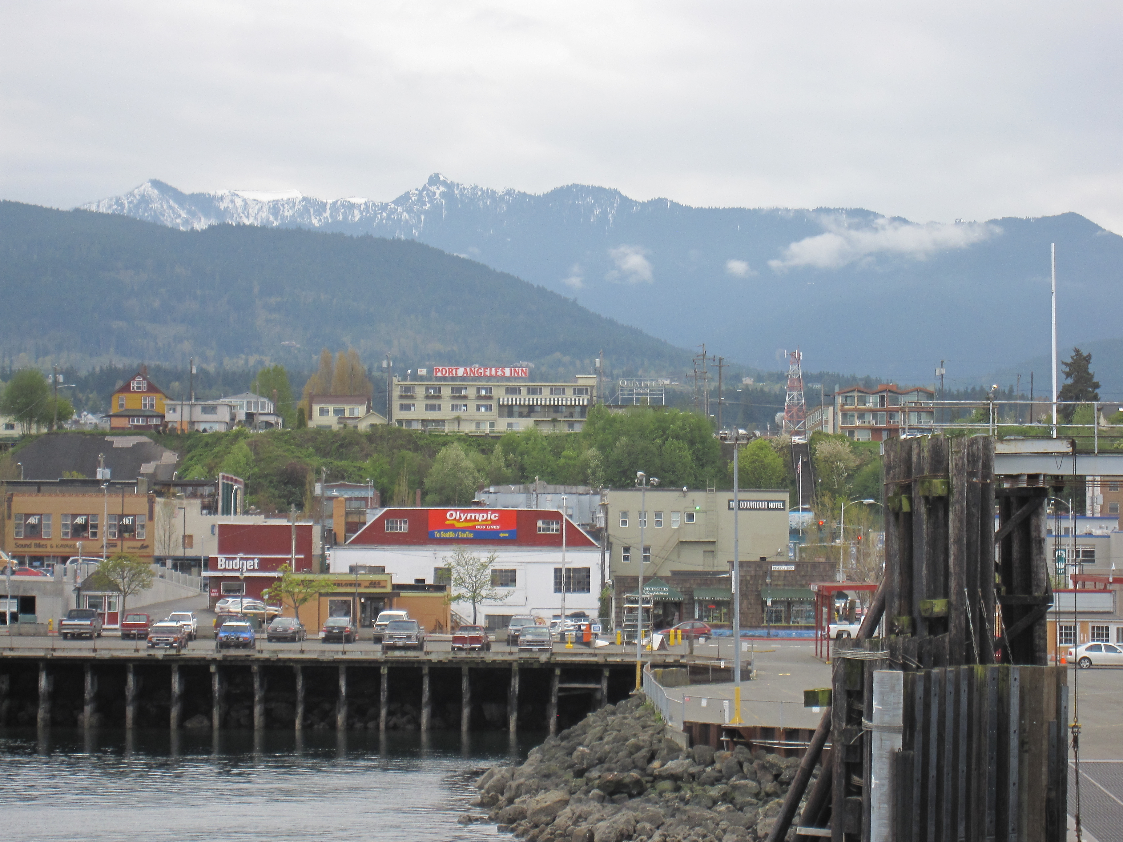 Harbour  Port Angeles<br/><br/>Port Angeles is a small US harbour city that is just across the water